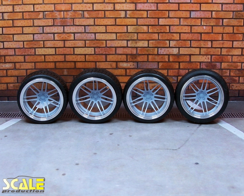 19" RS4