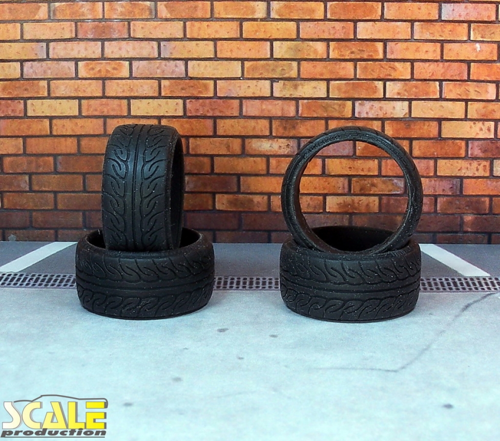 18/19" Yokohama Advan Neova