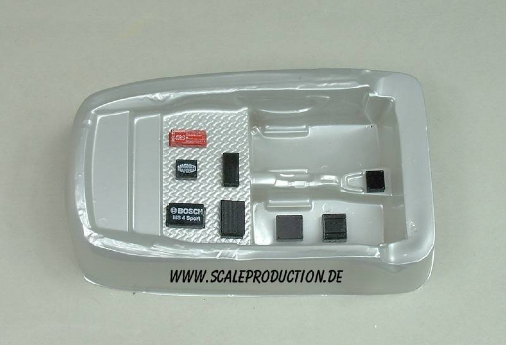 Elektronik-Boxen und LCD Displays