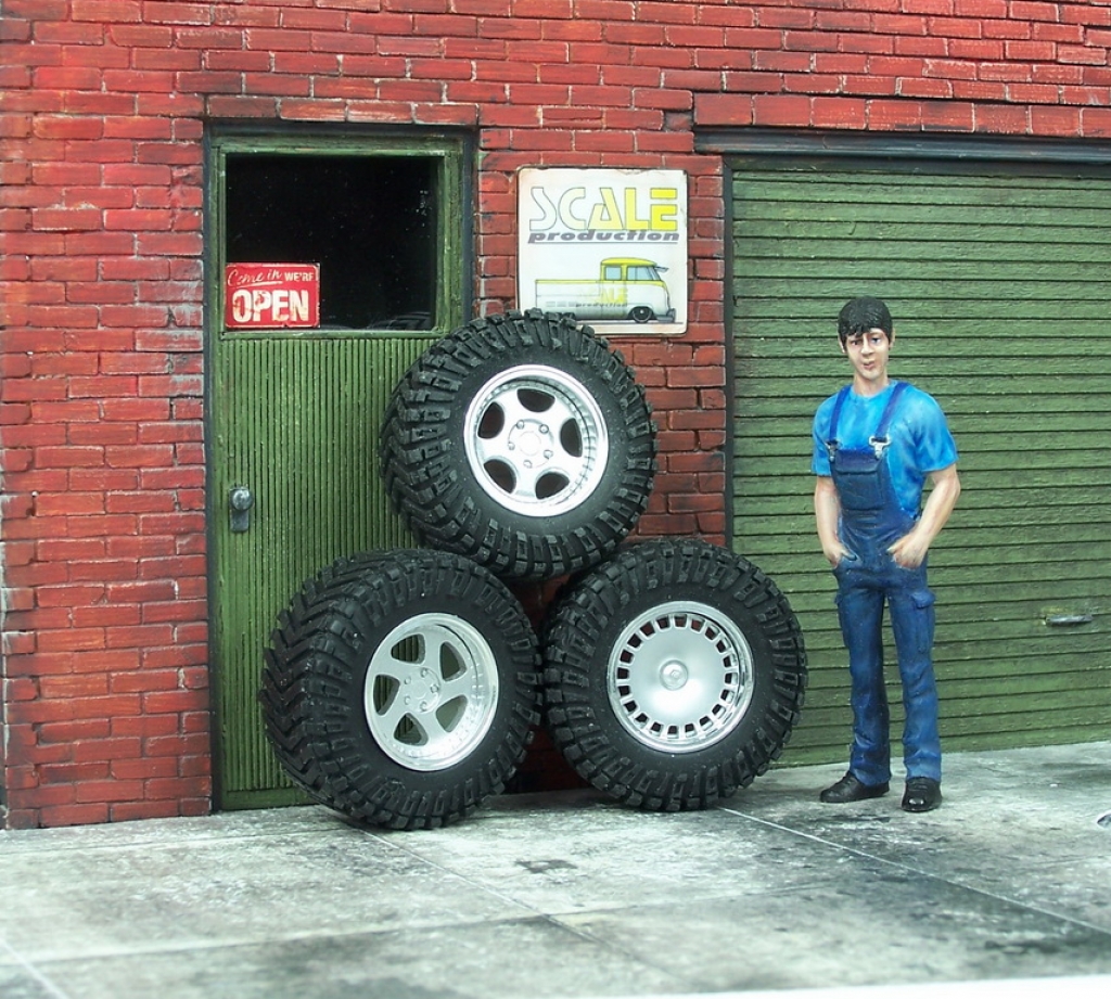 19" 4x4 Offroad Super Swamper (40")